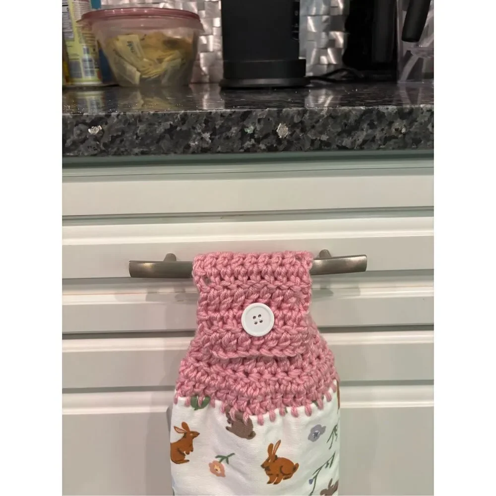 Crochet Top Kitchen Towel-Small bunnies w/flowers